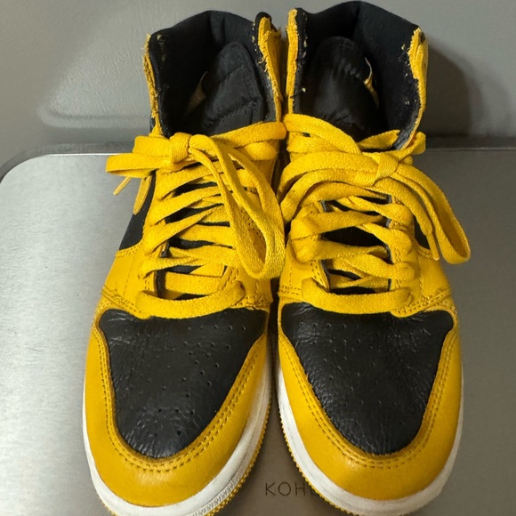 Nike Air Jordan 1 Retro High Size 4.5Y 575441-701 - Picture 2 of 10